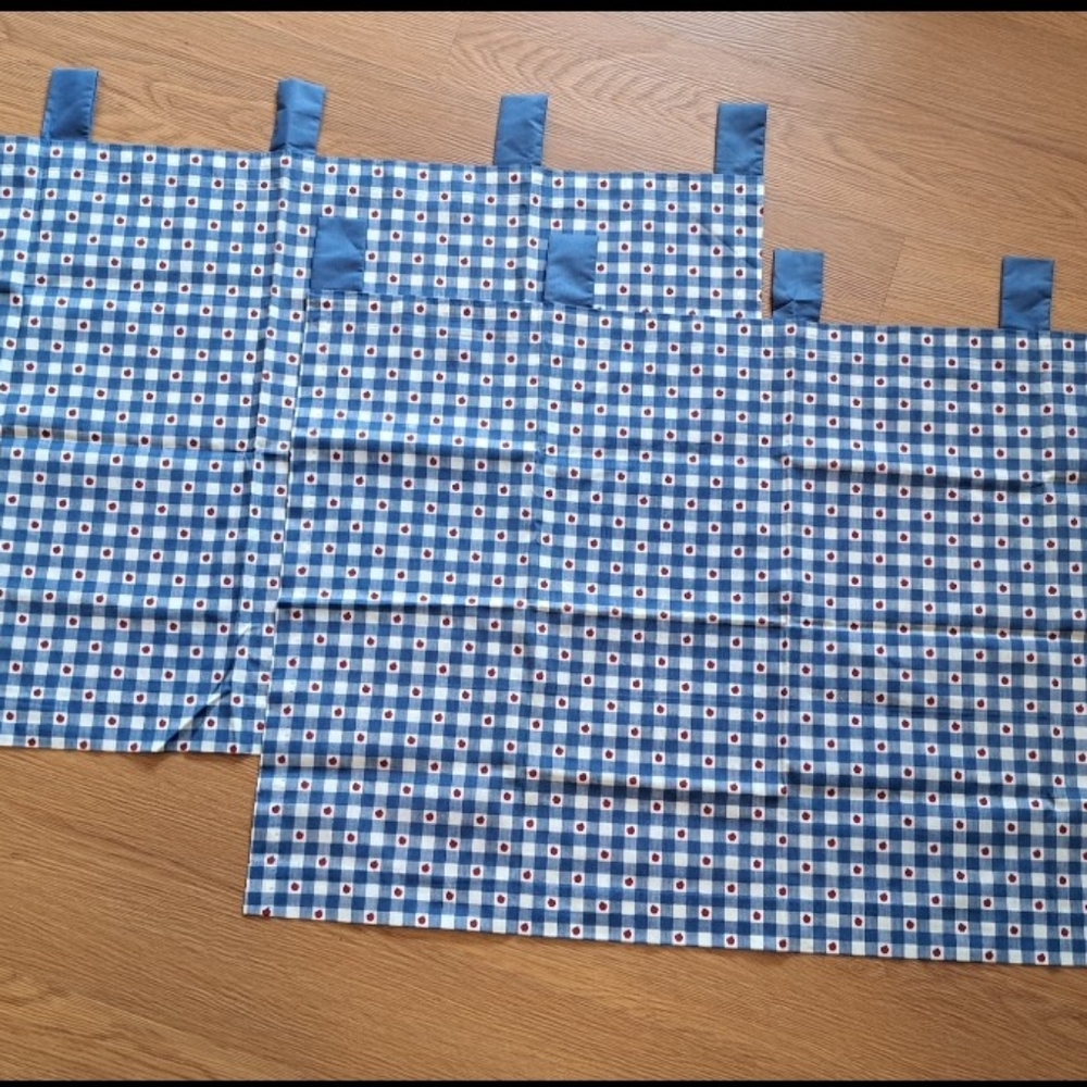 Apple Valances/Curtains